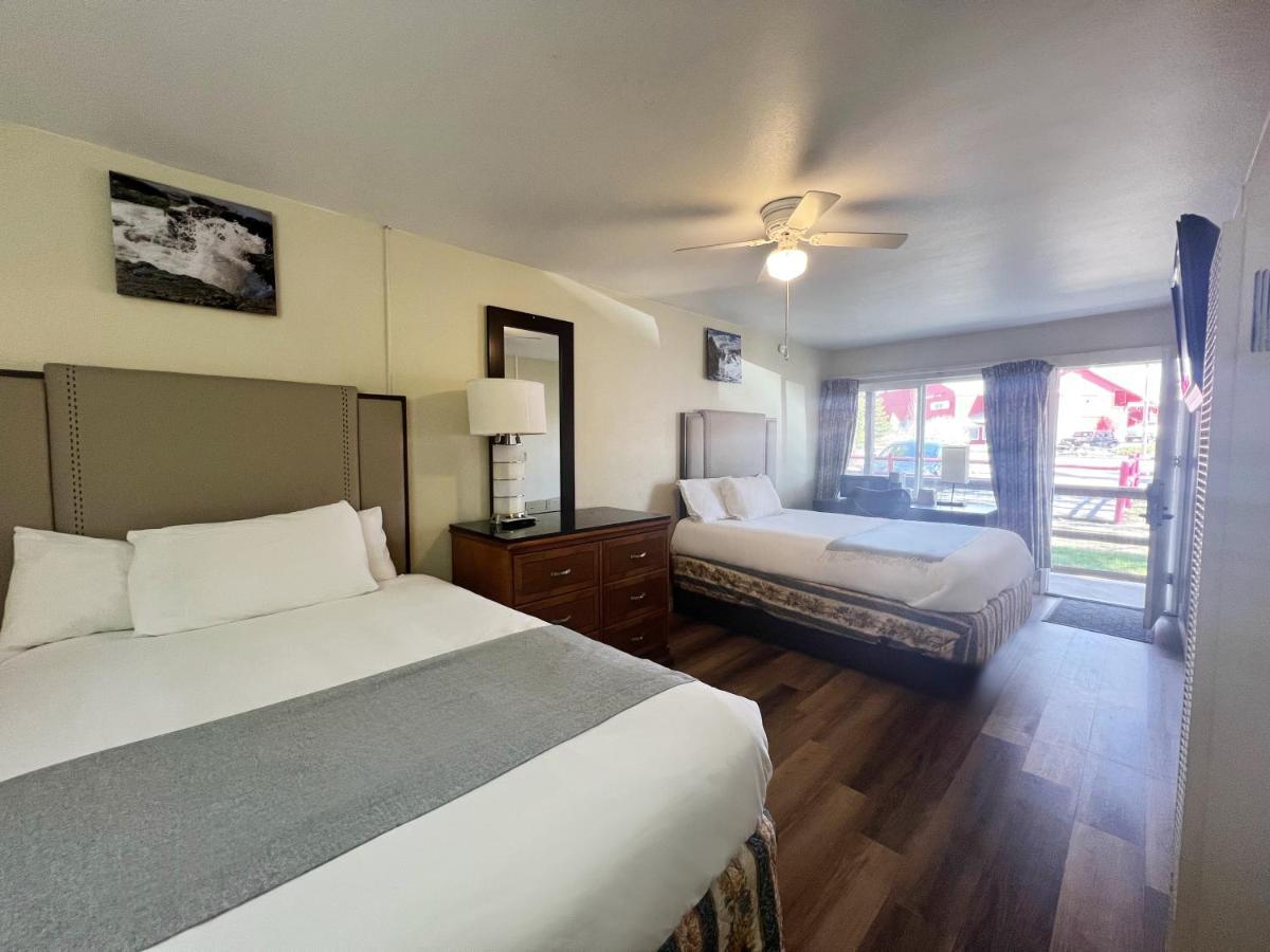 Hotel Omeo Big Bear 4*